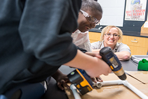 Dow Corning and SVSU STEM at middle school